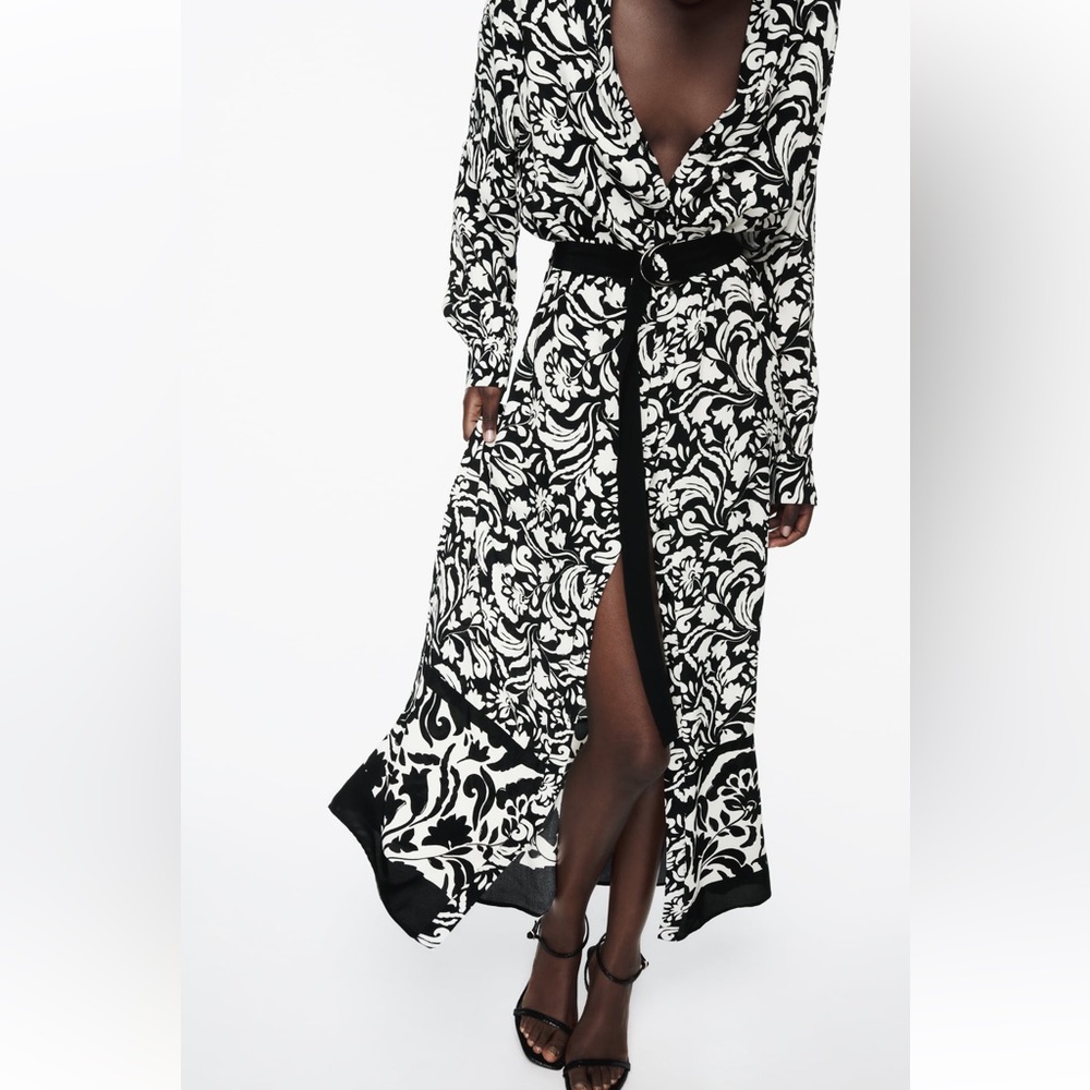 NWT ZARA MIDI V CUT DRESS WITH BELT M